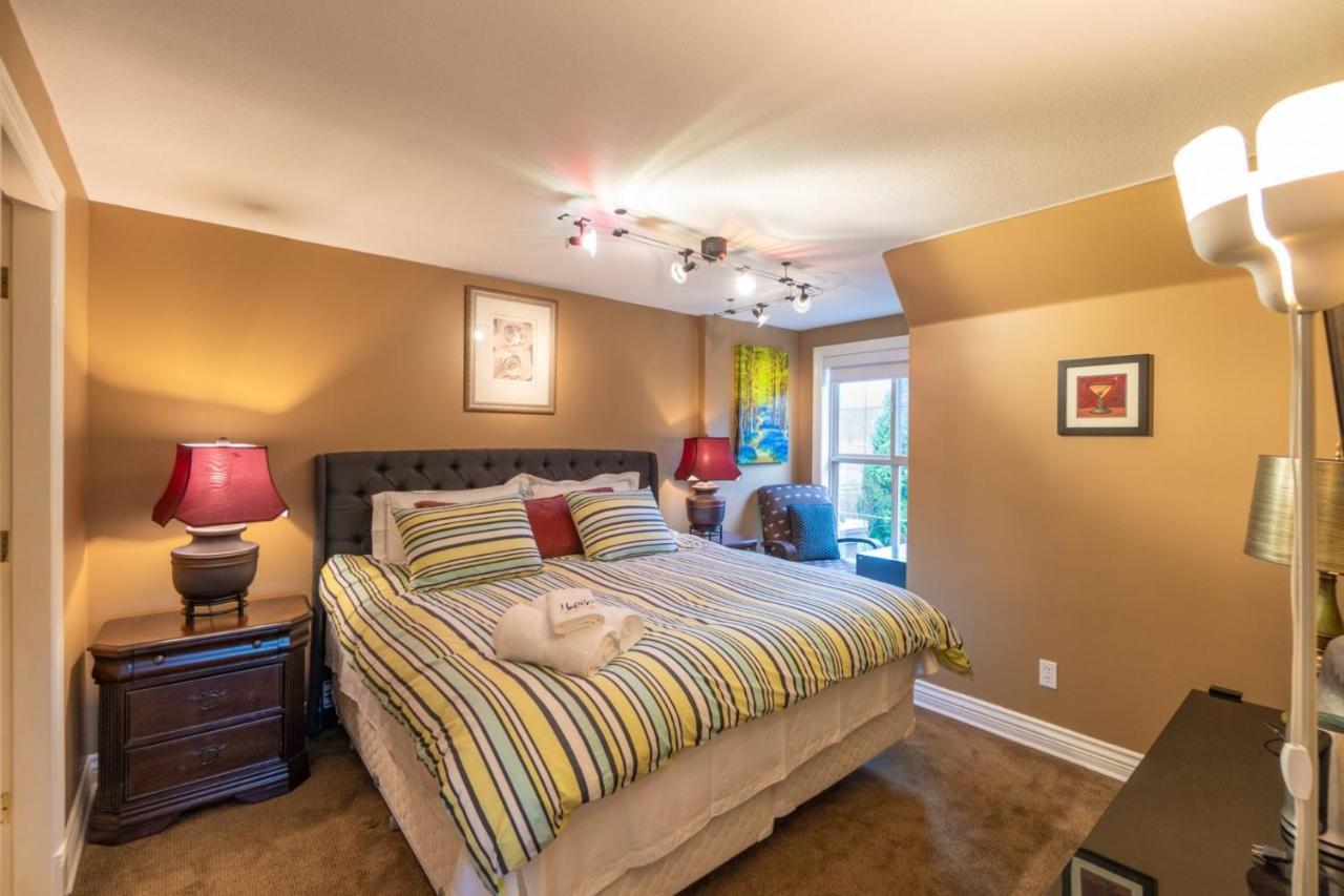 Cedar Manor Bed And Breakfast Pitt Meadows Esterno foto