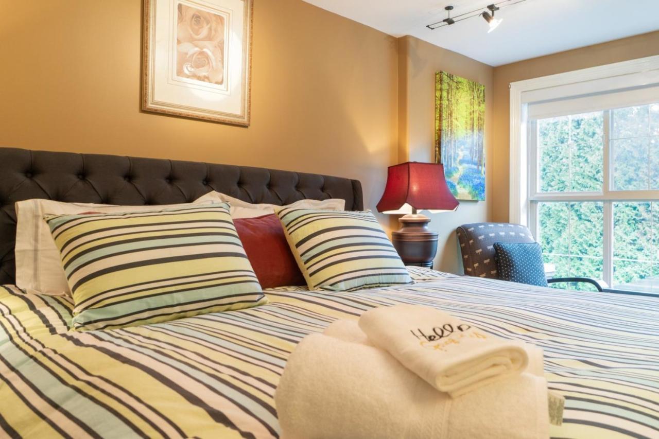 Cedar Manor Bed And Breakfast Pitt Meadows Esterno foto