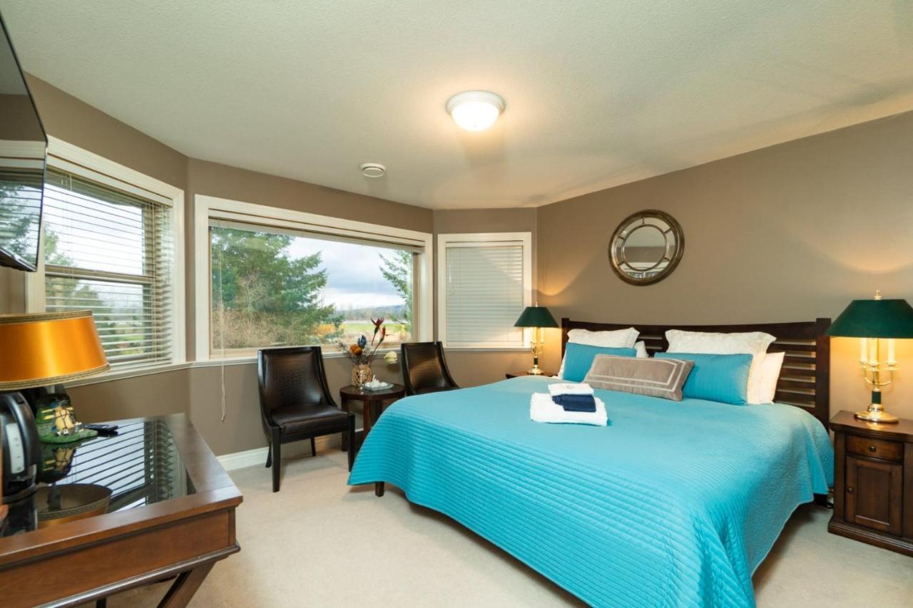 Cedar Manor Bed And Breakfast Pitt Meadows Esterno foto