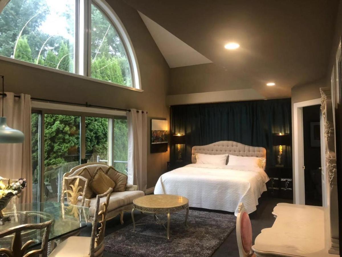 Cedar Manor Bed And Breakfast Pitt Meadows Esterno foto